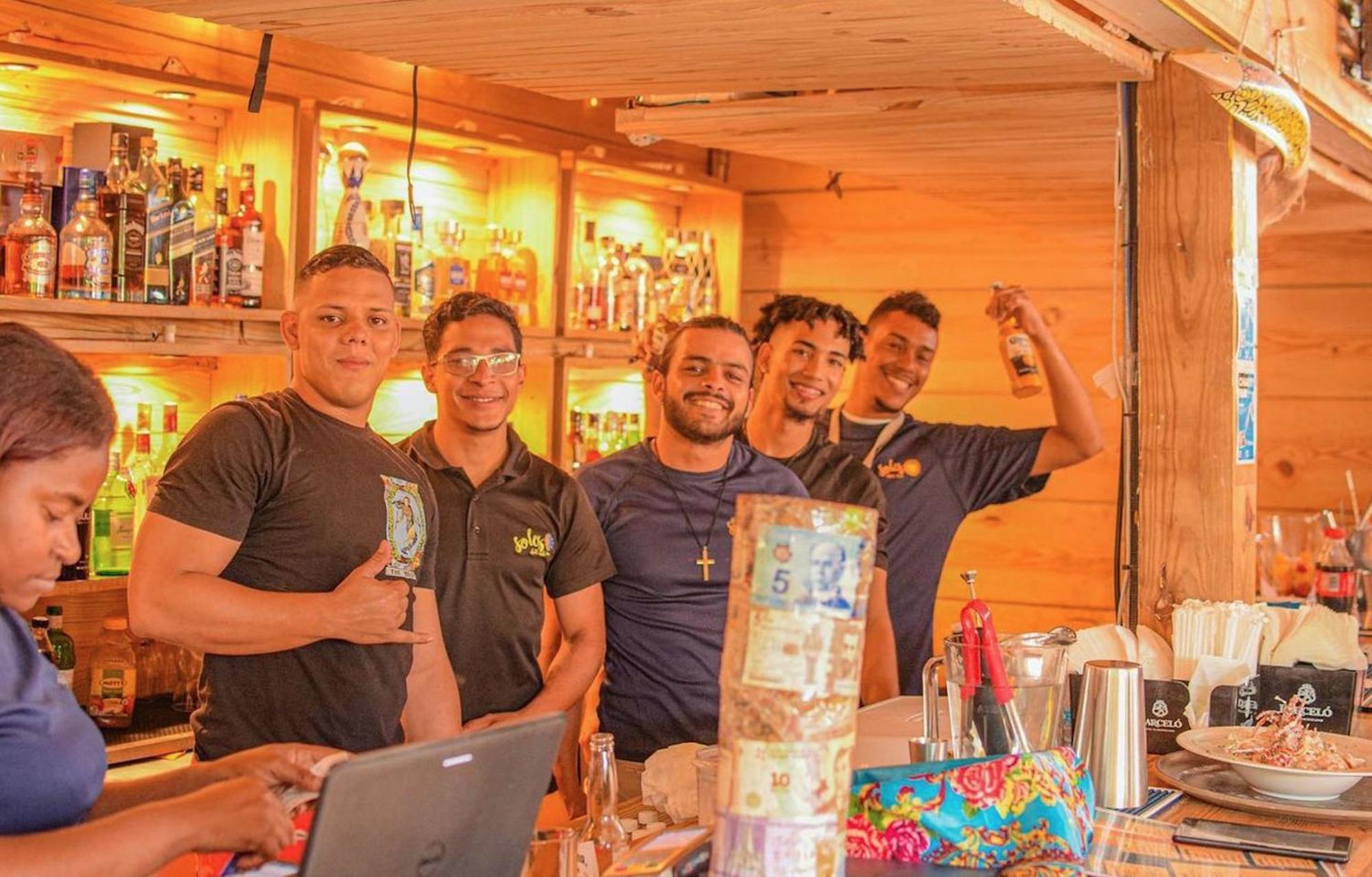 פונטה קאנה Aventura Studios Playa Los Corales מראה חיצוני תמונה